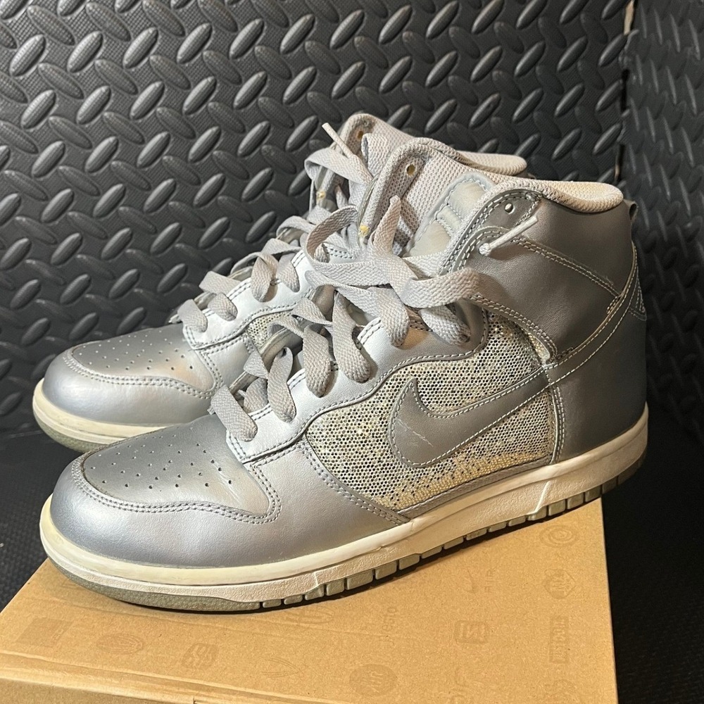 Nike Dunk High Womens 10 Metallic Silver 325203-001 Glitter High Top Sneakers
